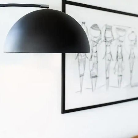Modern 1 Bed L City Views L Work Space 런던 외부 사진