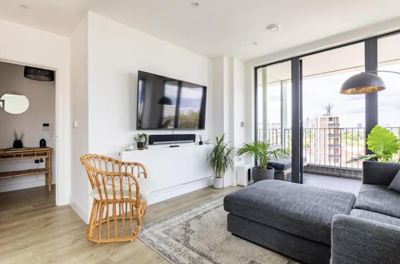 Modern 1 Bed L City Views L Work Space 런던 외부 사진