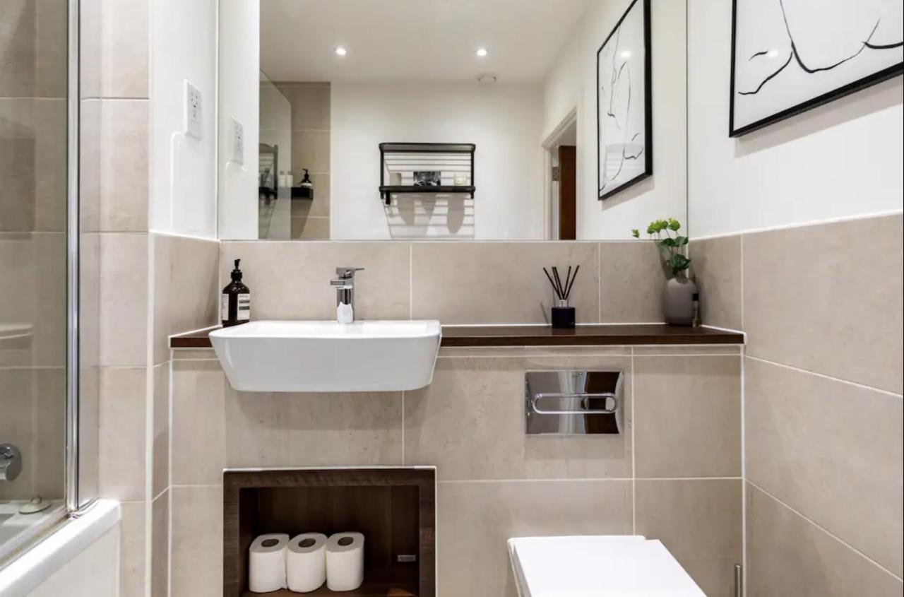 Modern 1 Bed L City Views L Work Space 런던 외부 사진